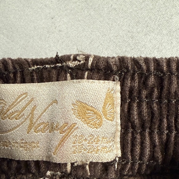 Old Navy - Pink Ribbed Top and corduroy pants - Picture 6 of 6